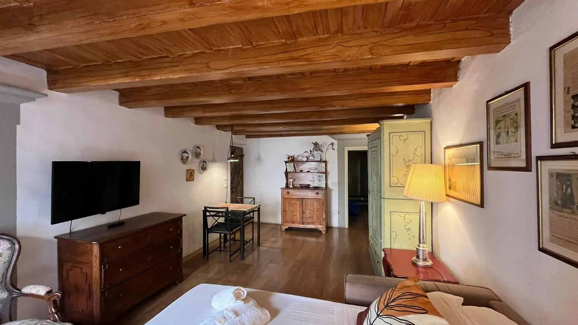 Santo Spirito Historic Studio Apartment Florence Italy